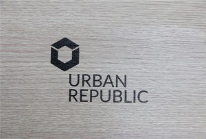 Logo spausdinimas ant medienos medžiagų pagal WER-D4880UV